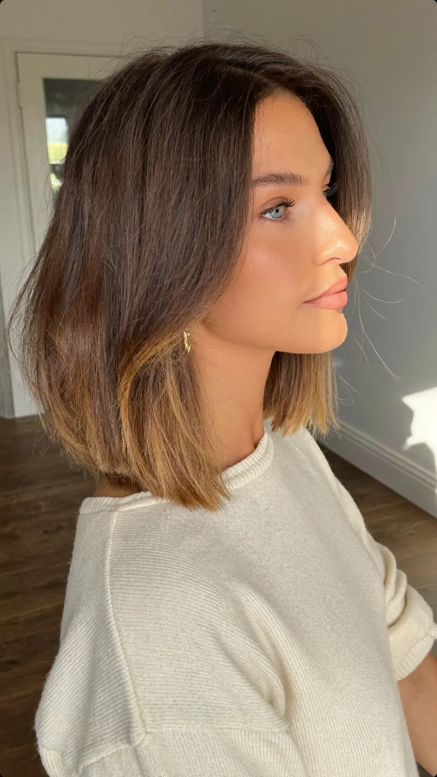 Modern Shoulder-Length Lob with Warm Caramel Ombre Finish