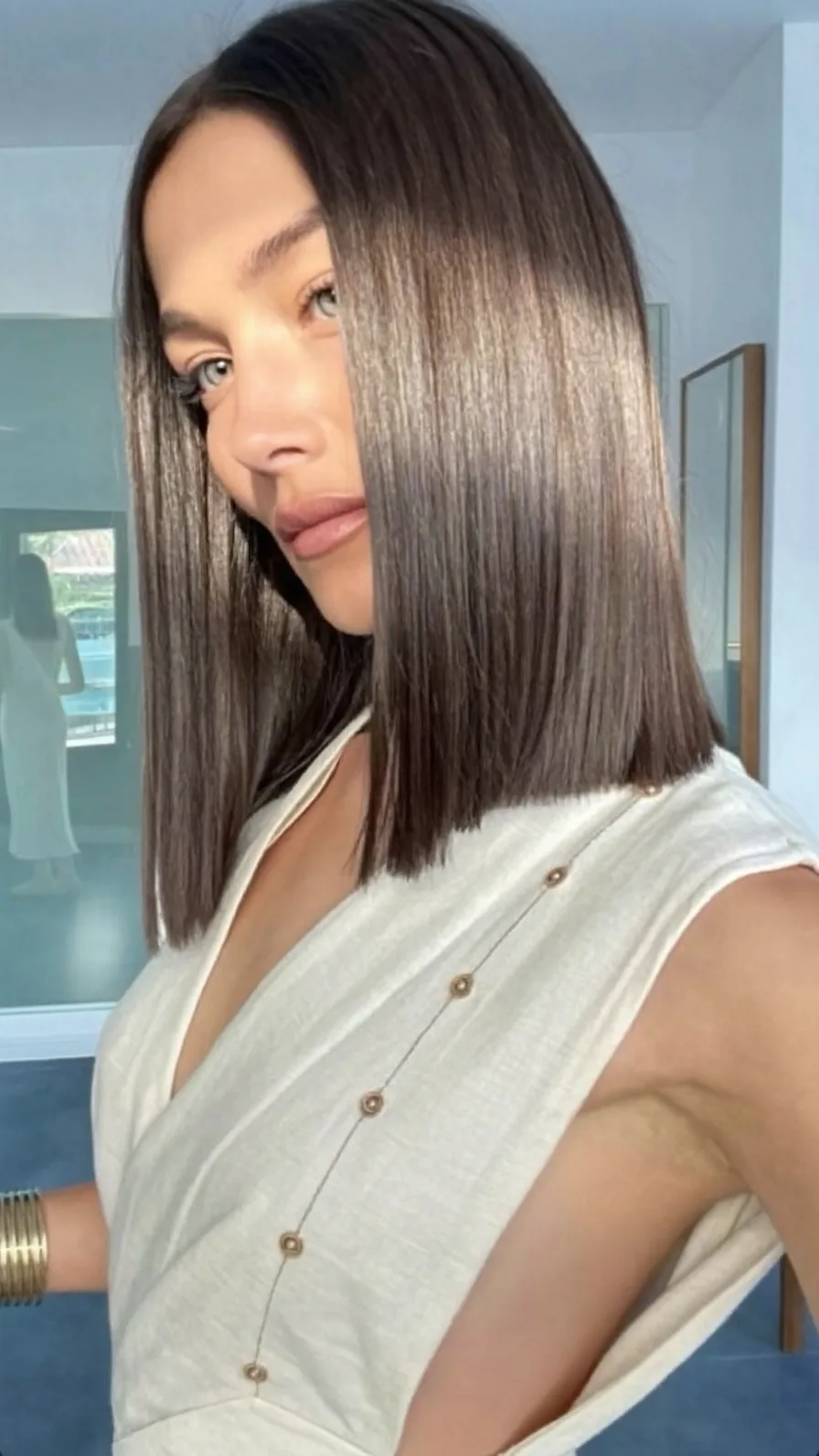 Sleek Straight Blunt Cut Medium Length Lob Hairstyle