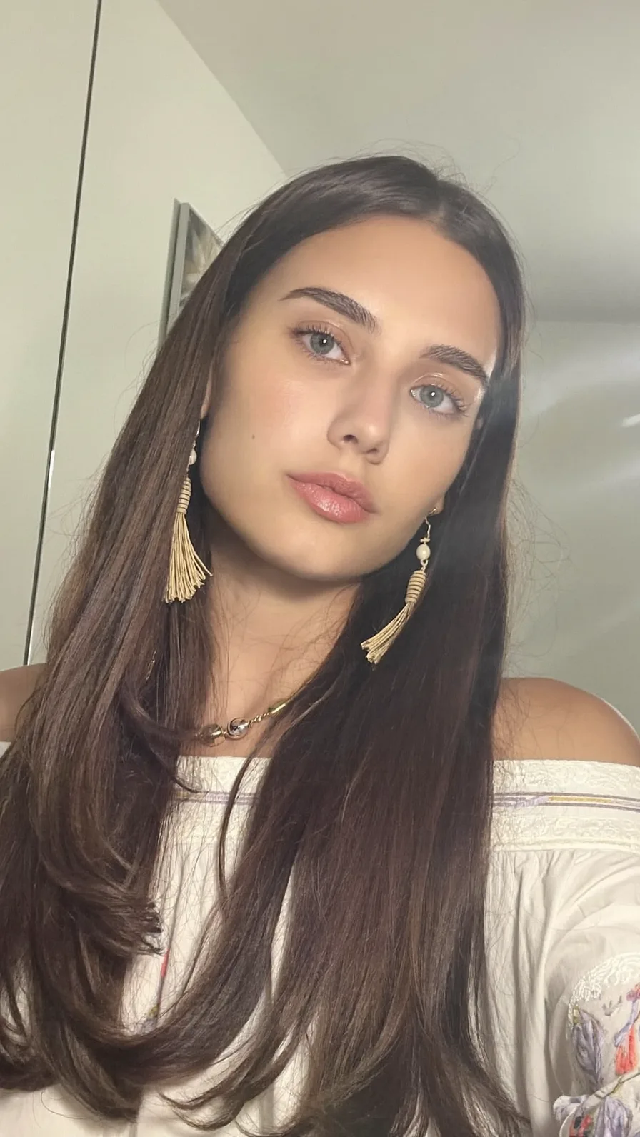 Elegant Long Layers with Center Part and Rounded Ends