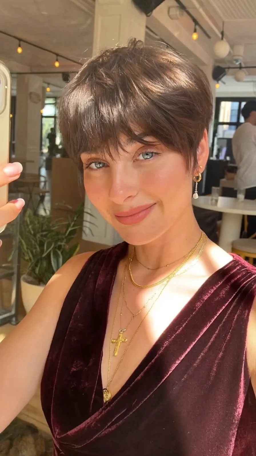 Textured Wispy Pixie Cut with Medium Volume and Soft Layers