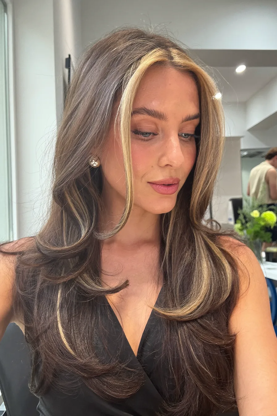 Statement Balayage Brunette Wavy Long Layered Haircut with Face-Framing Highlights