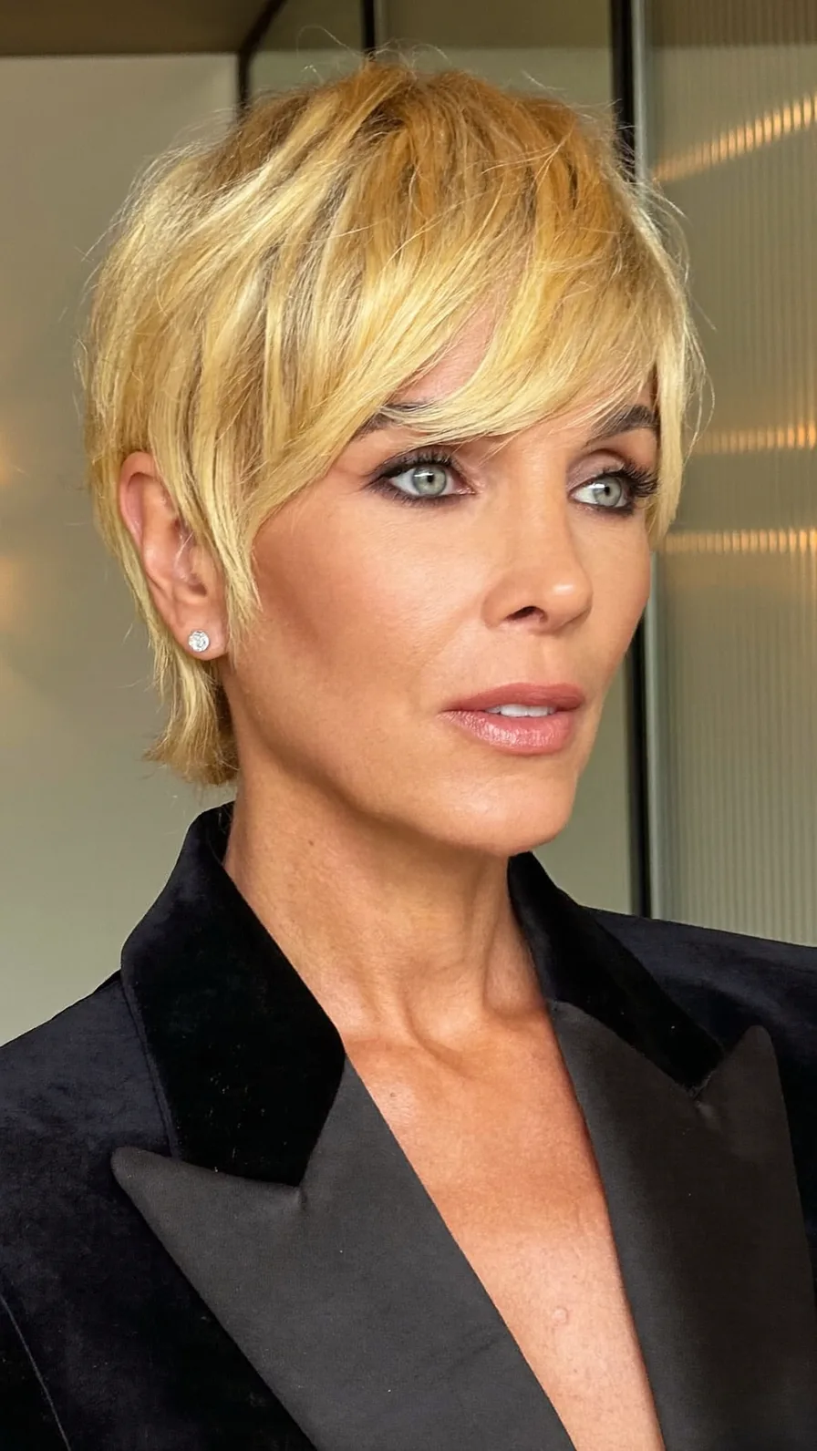 Textured Blonde Pixie with Soft Side-Swept Bangs