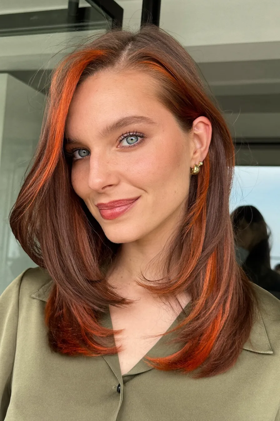 Chic Fall Shag Haircut with Bright Face-Framing Layers