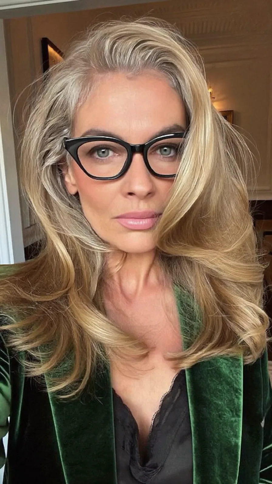 Elegant Voluminous Long Layered Hairstyle with Side Part