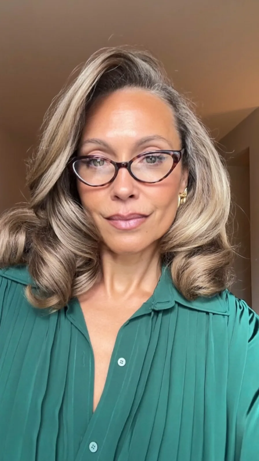 Voluminous Ash Blonde Long Layered Hairstyle with Side Part