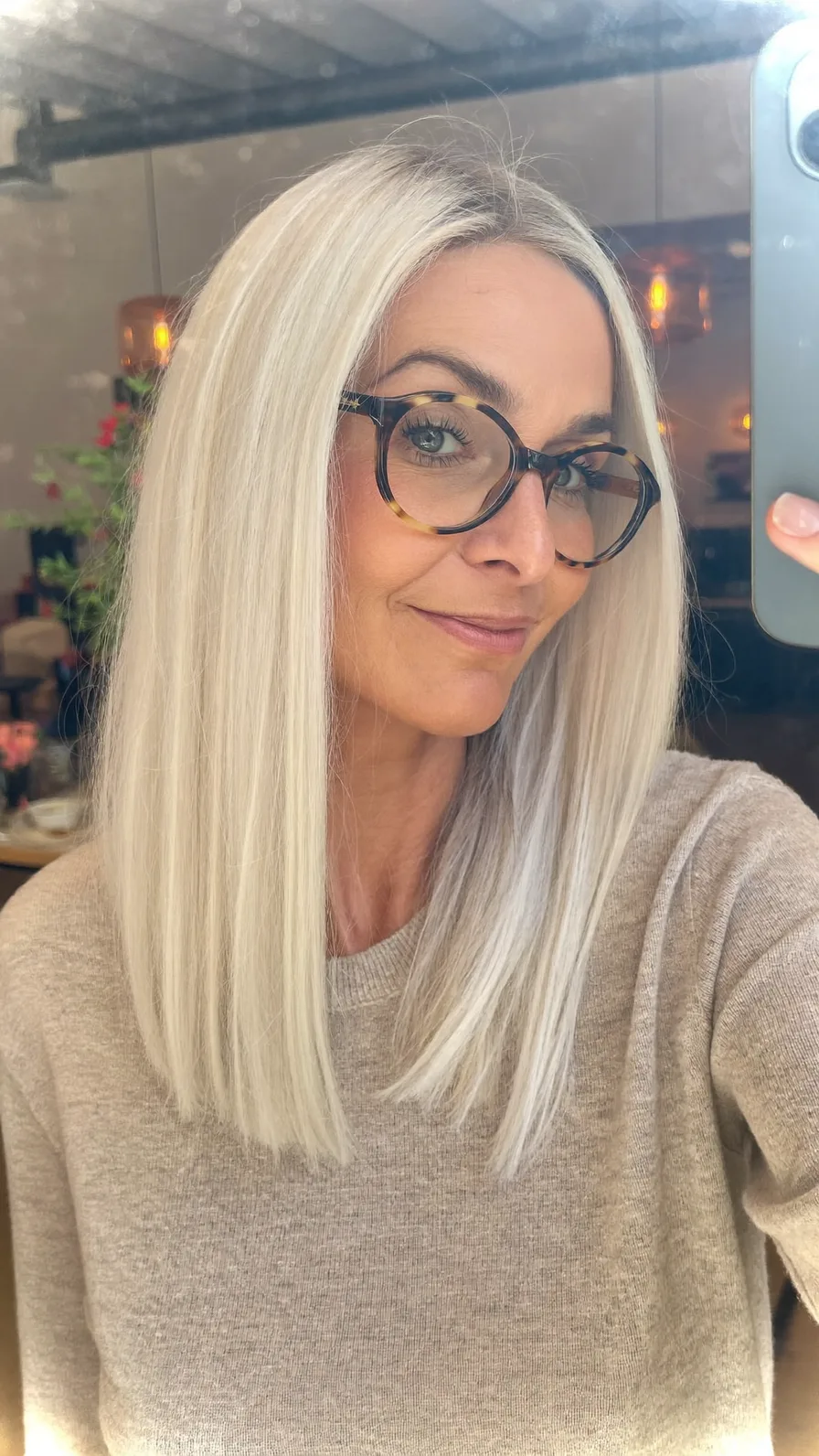 Sleek Platinum Blonde Long Blunt Cut with Center Part