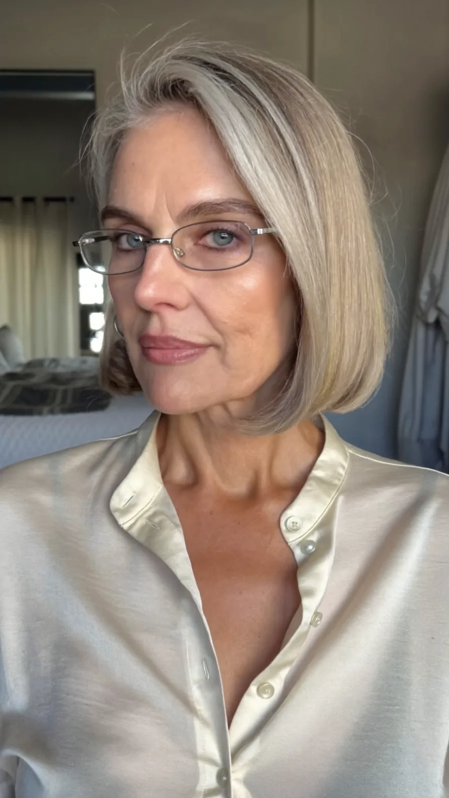 Chic Blunt Chin-Length Bob with Cool Ash Blonde Tone