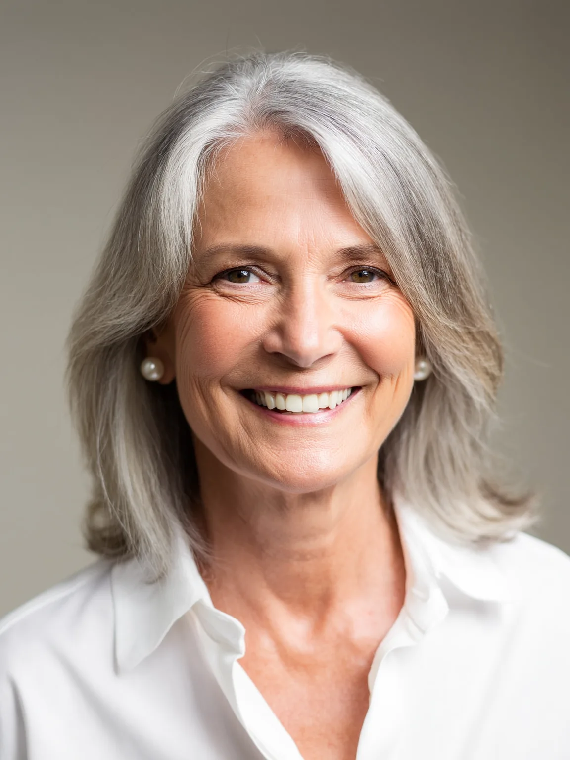 Layered Medium Silver Cut with Natural Highlights