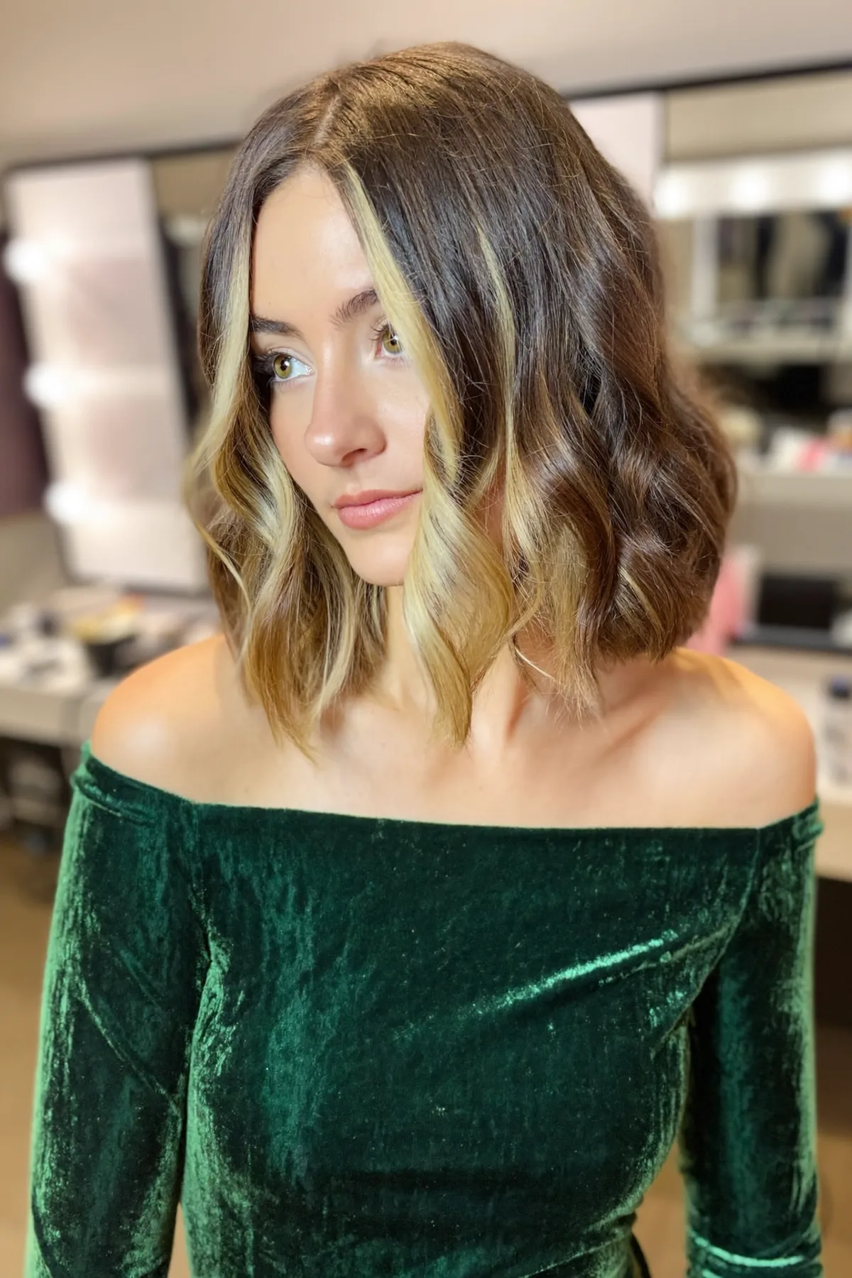 Chin-Length Honey Golden Blonde Bob with Chunky Highlights