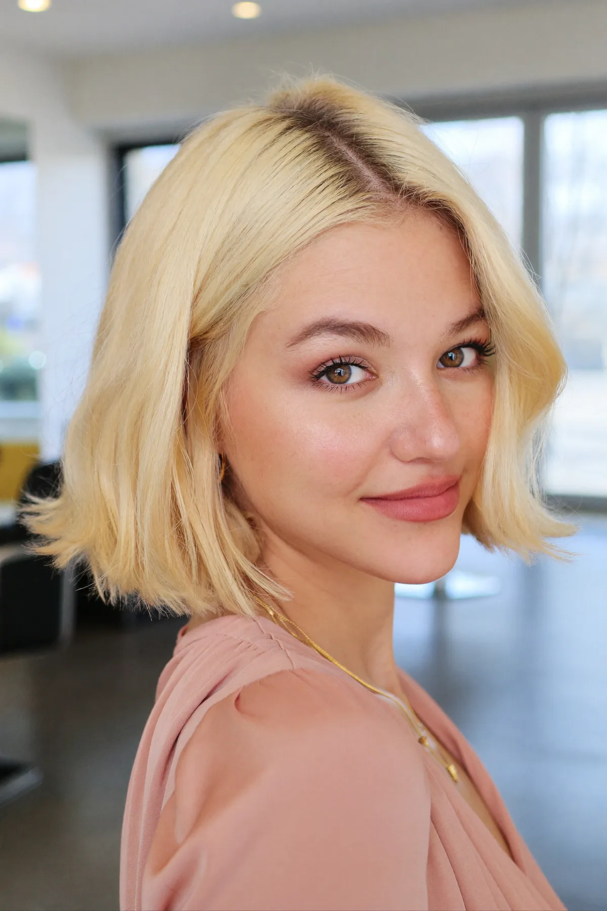 Chin-Length Honey Golden Blonde Wavy Bob Without Bangs