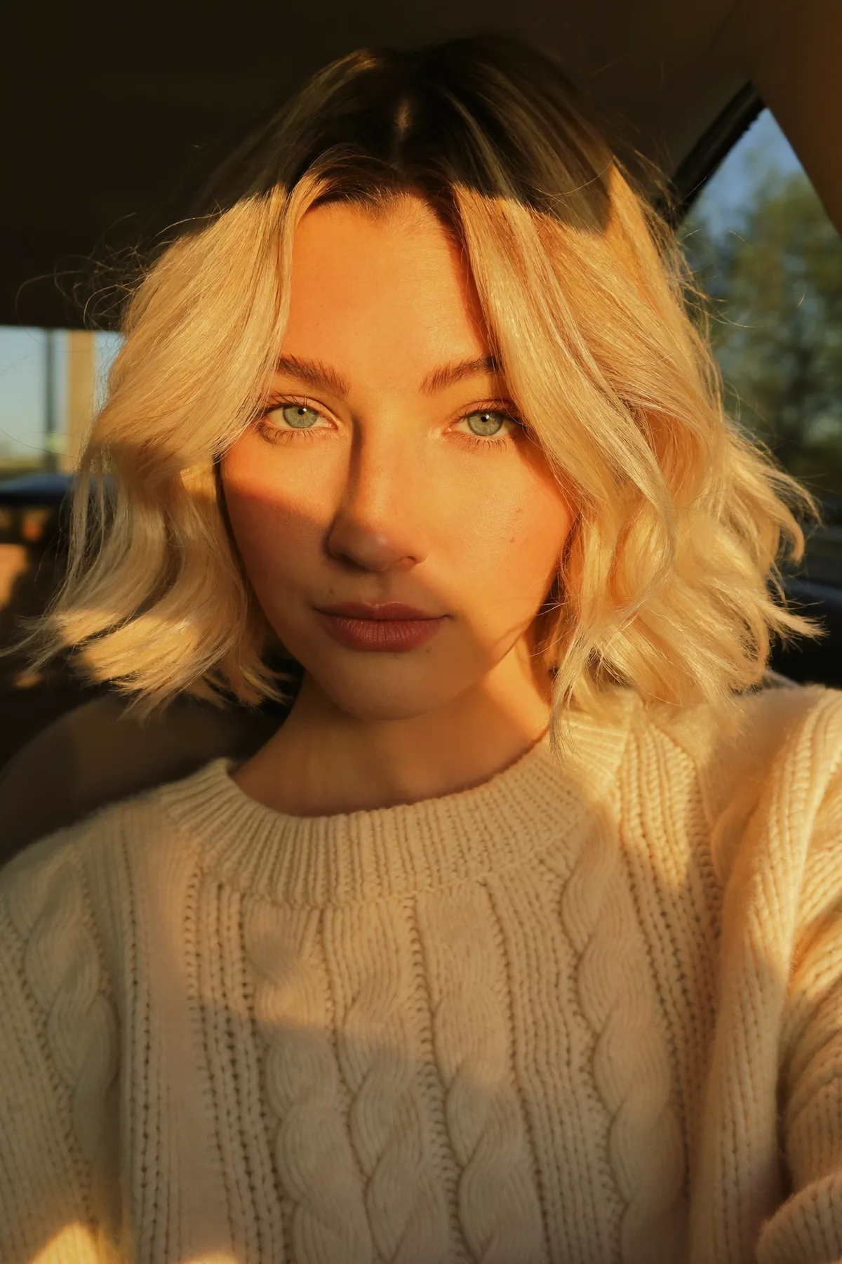 Chin-Length Honey Golden Blonde Wavy Bob with Blended Balayage
