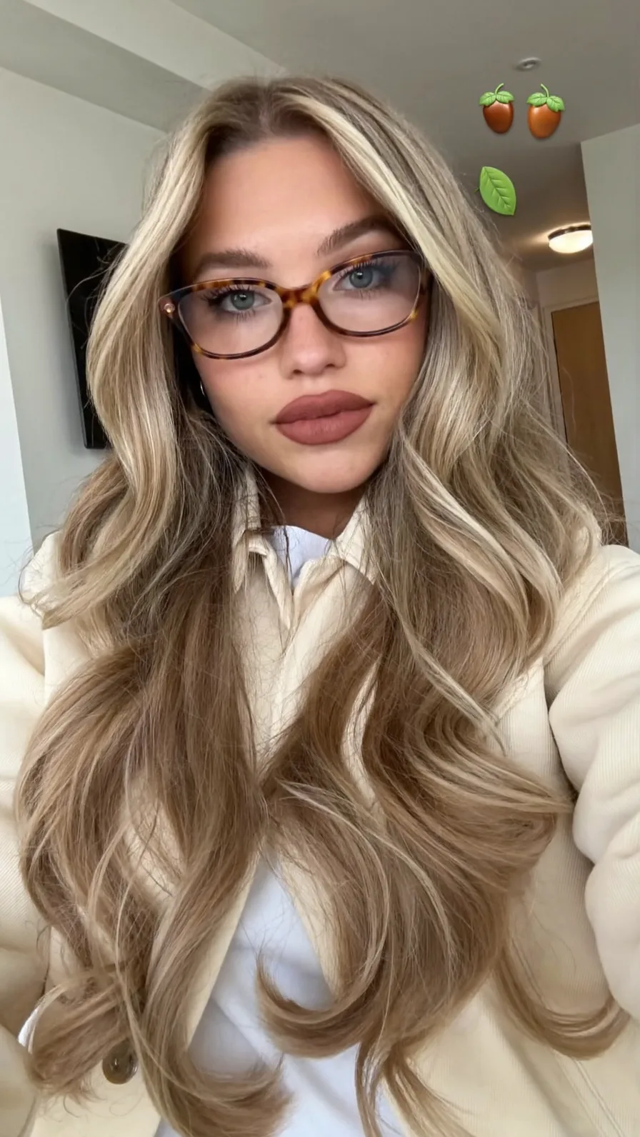 Voluminous Long Layers with Honey Blonde Multi-Dimensional Waves