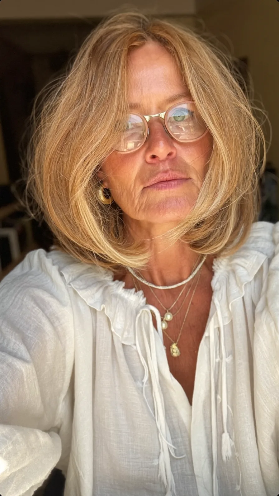 Classic Voluminous Chin-Length Lob with Flowing Layers