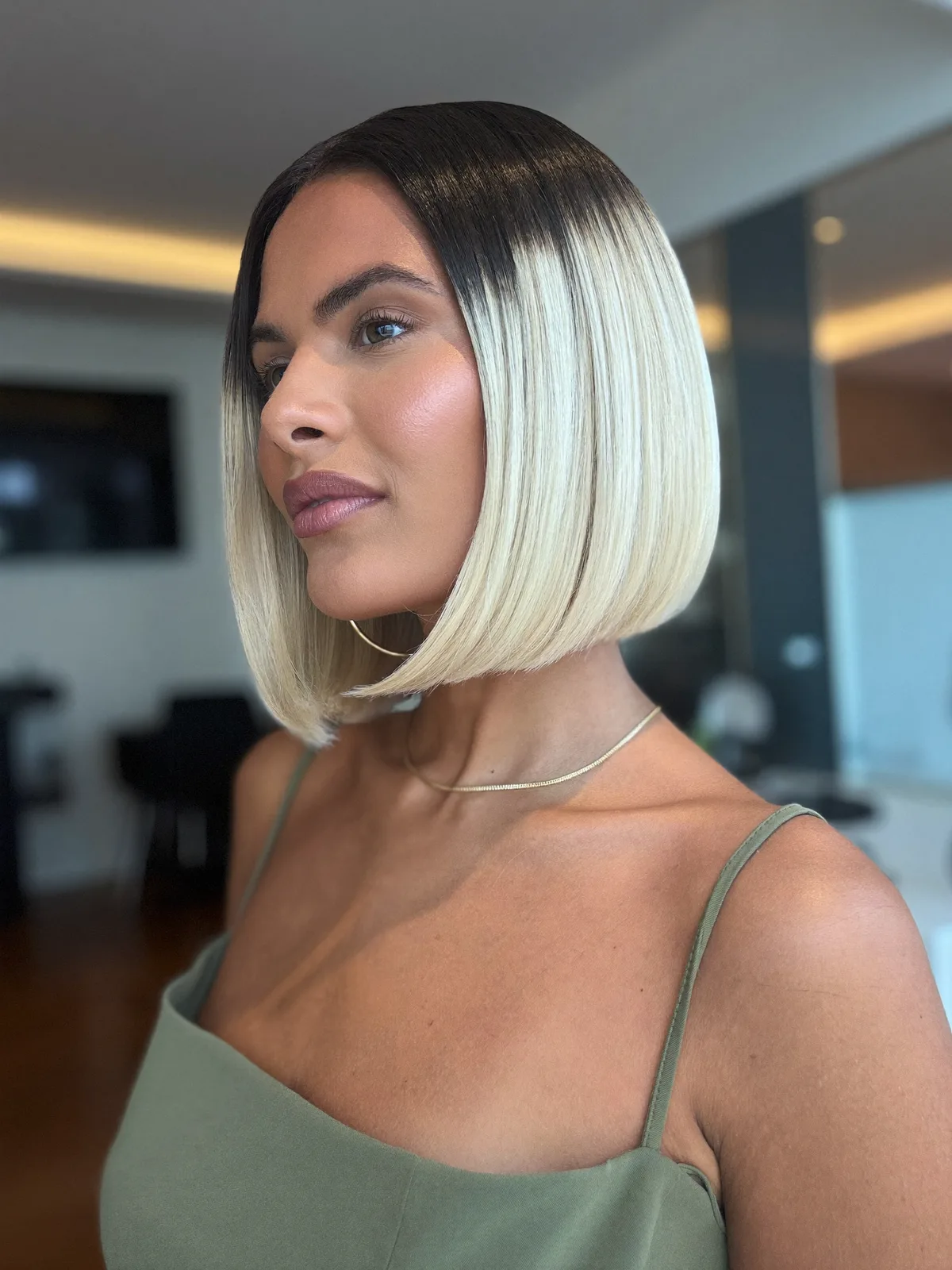 Sleek Inverted Bob with Dramatic Dark-to-Blonde Ombre Perfection