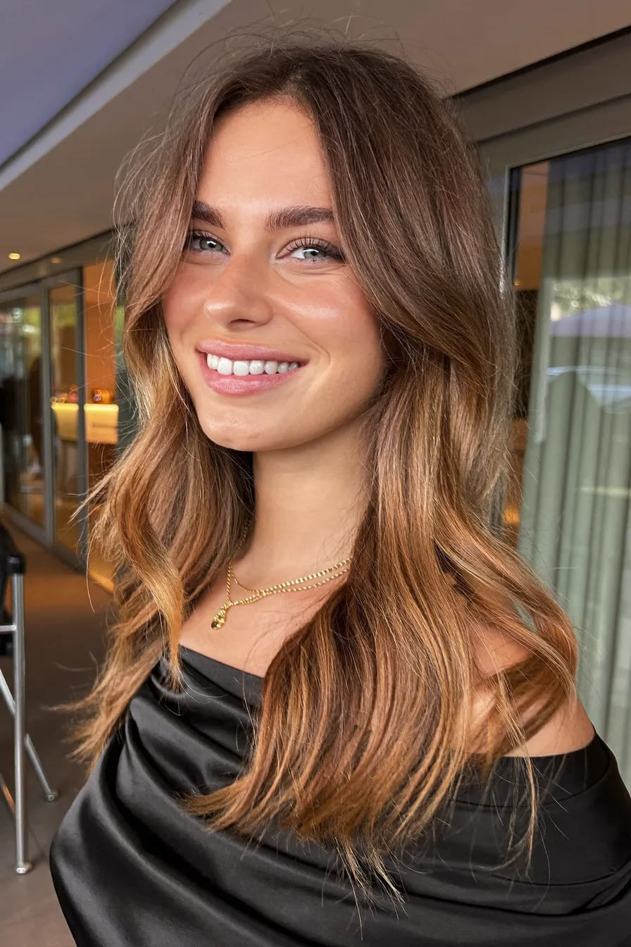 Chic Jaw-Length Bob with Soft Face-Framing Layers