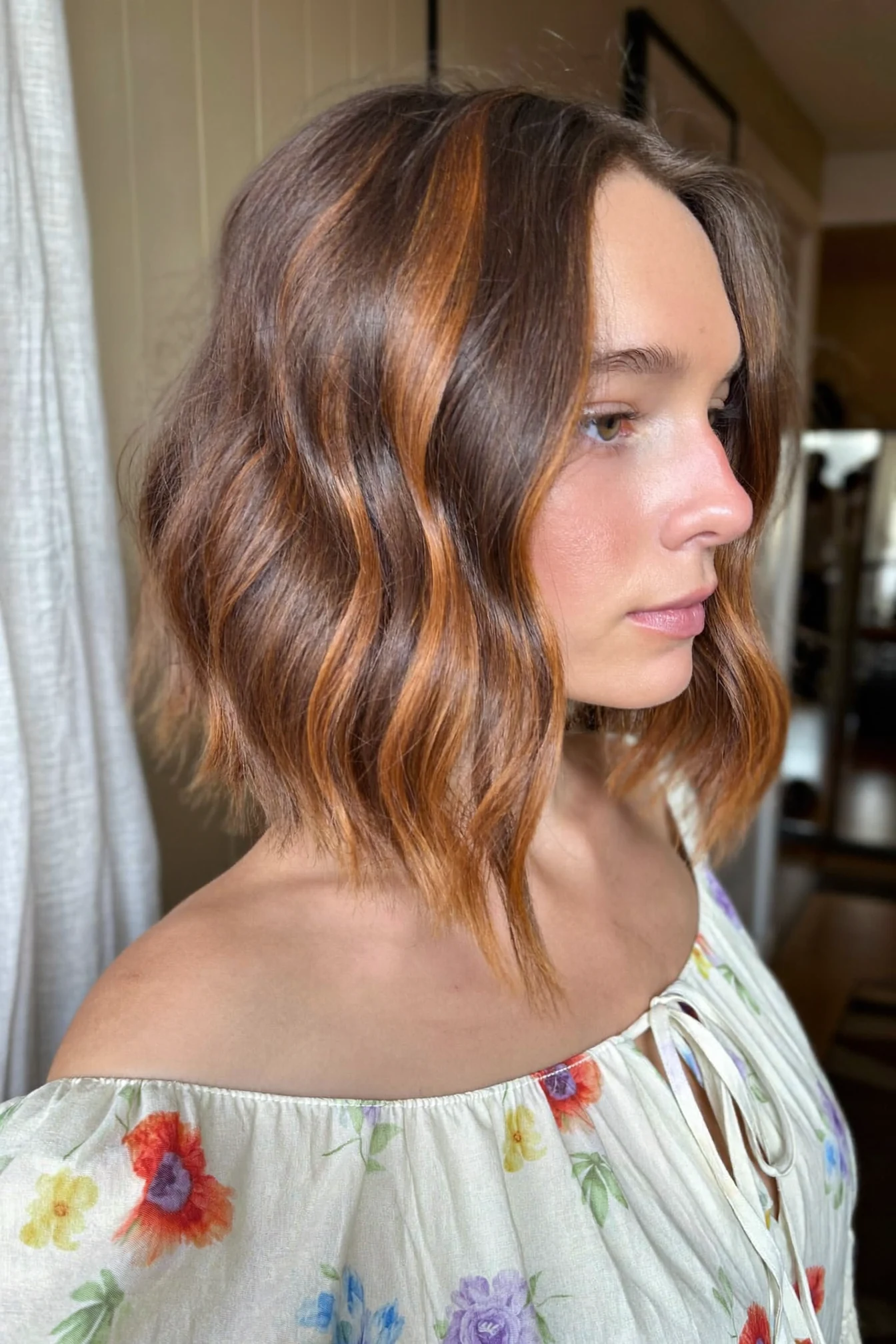 Face-Framing Caramel Highlights on Jaw-Length Lob with Loose Waves