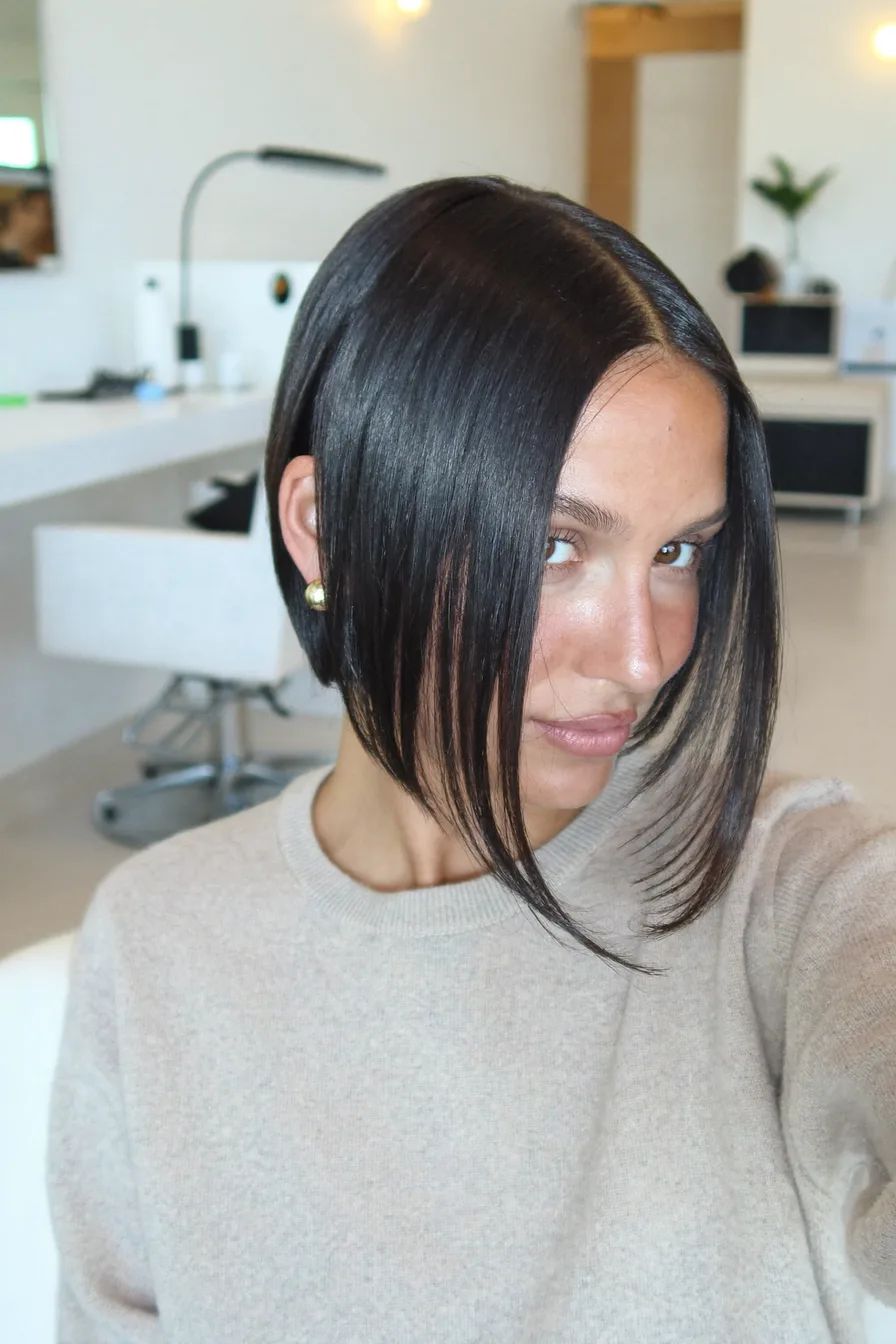 Sleek Chin-Length Blunt Bob with Side Part