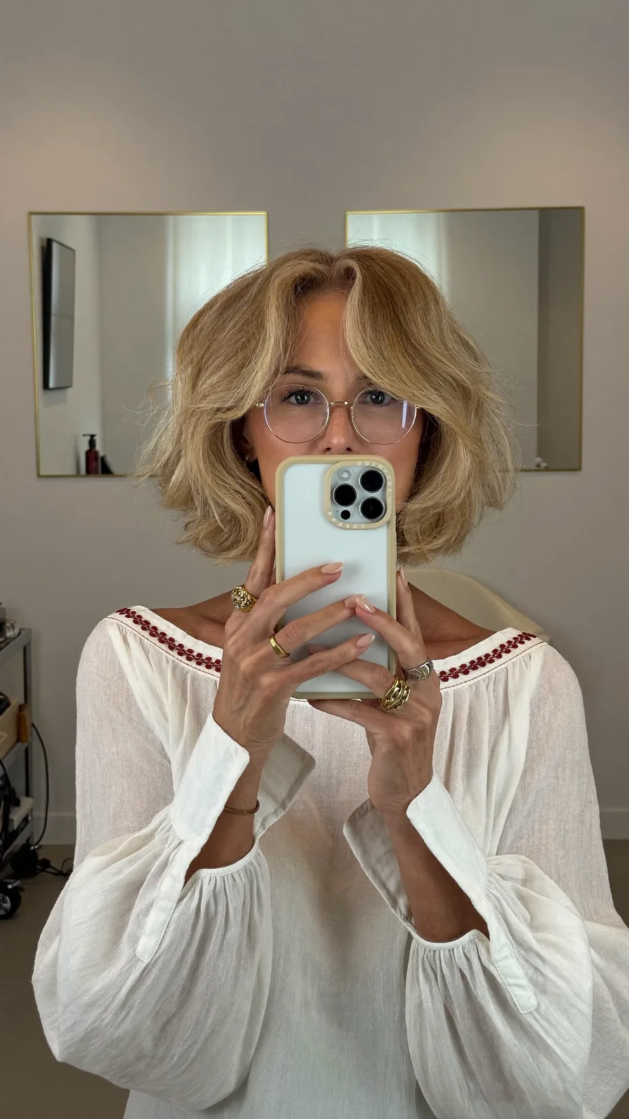 Voluminous Chin-Length Bob with Soft Curtain Bangs