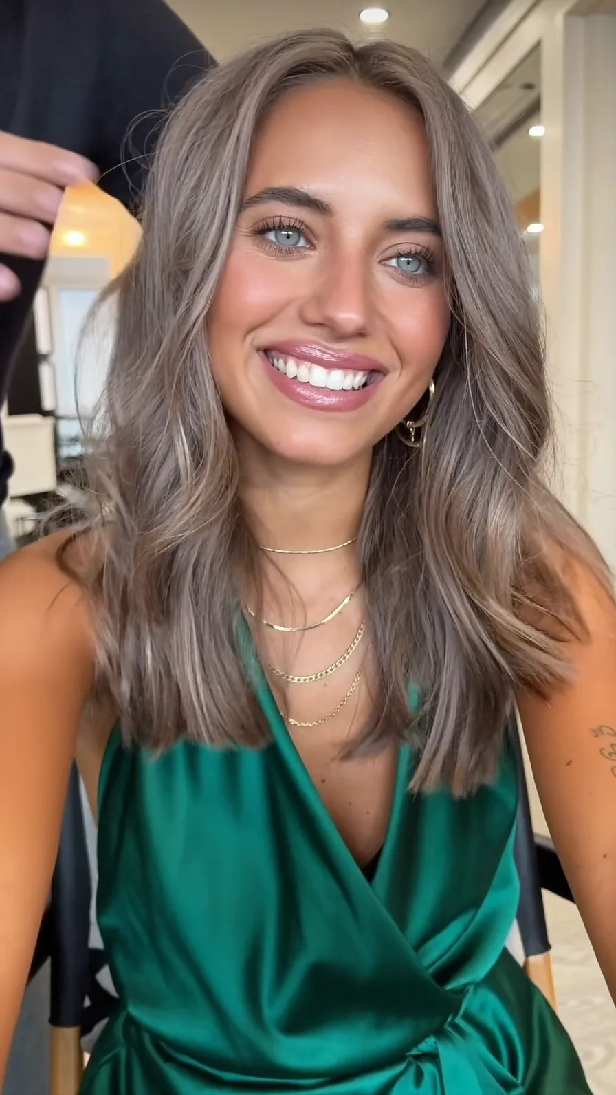 Modern Shoulder-Length Long Layered Hair with Ashy Balayage