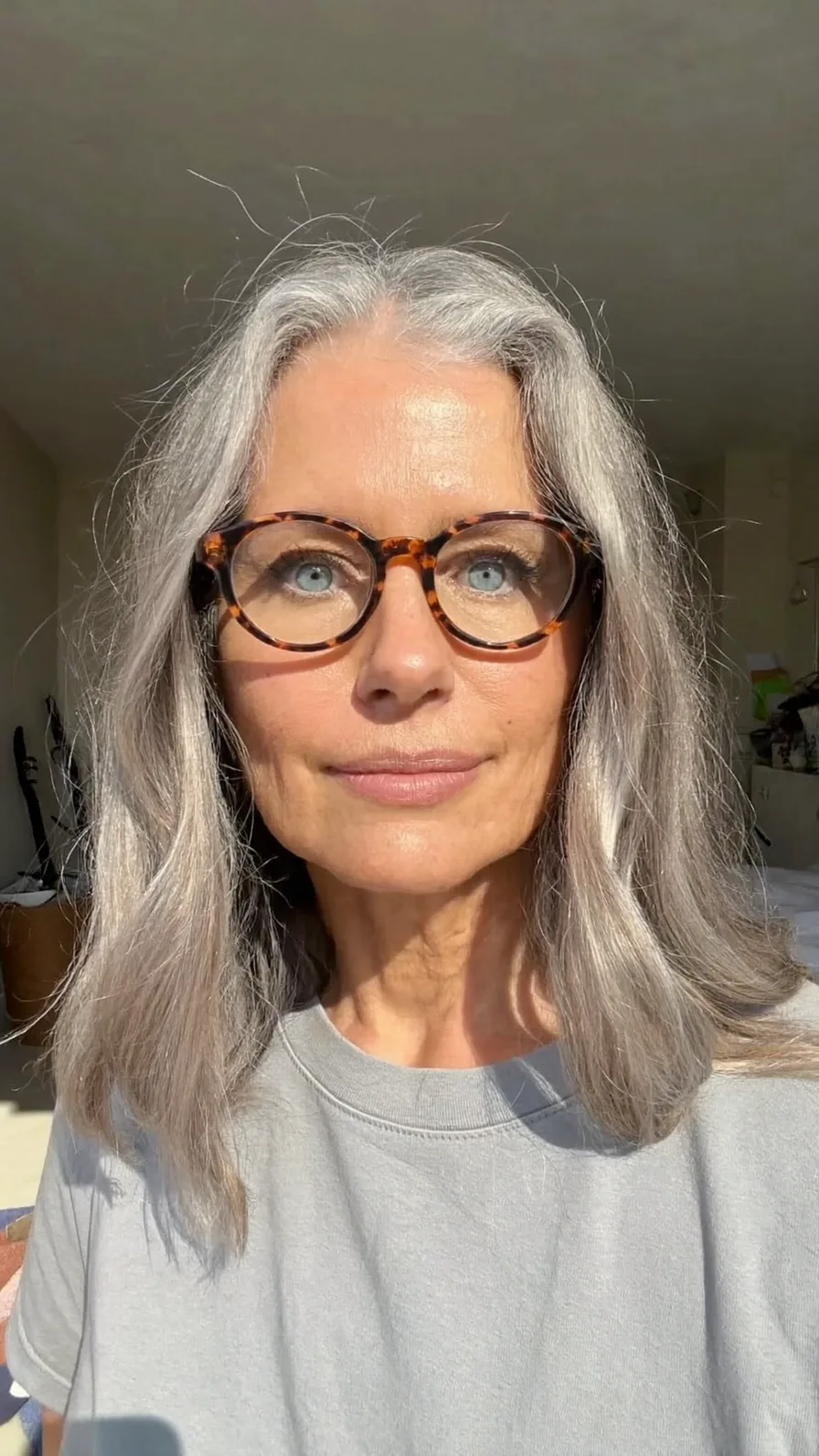 Elegant Silver Gray Layered Lob for Classic, Timeless Sophistication