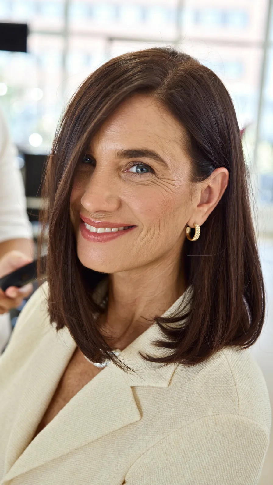 Chic Shoulder-Length Dark Brown Lob with Side-Swept Layers