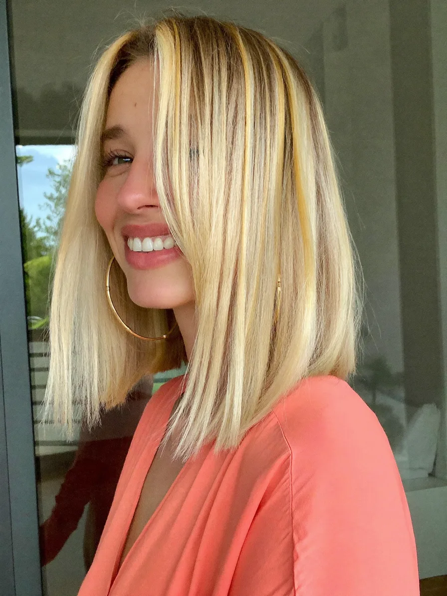 Modern Blunt Shoulder-Length Lob with Soft Curtain Bangs