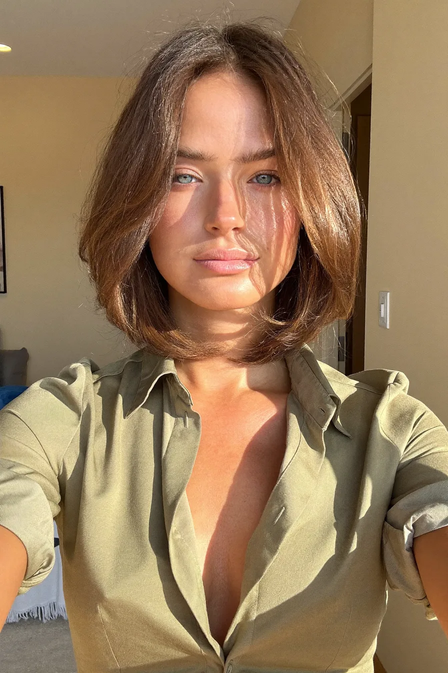 Chic Layered Lob with Soft Curtain Bangs Style