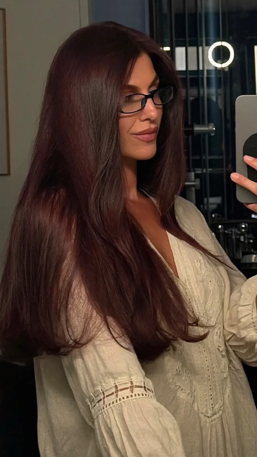Elegant Long Layered Burgundy Hair with Defined Rounded Ends