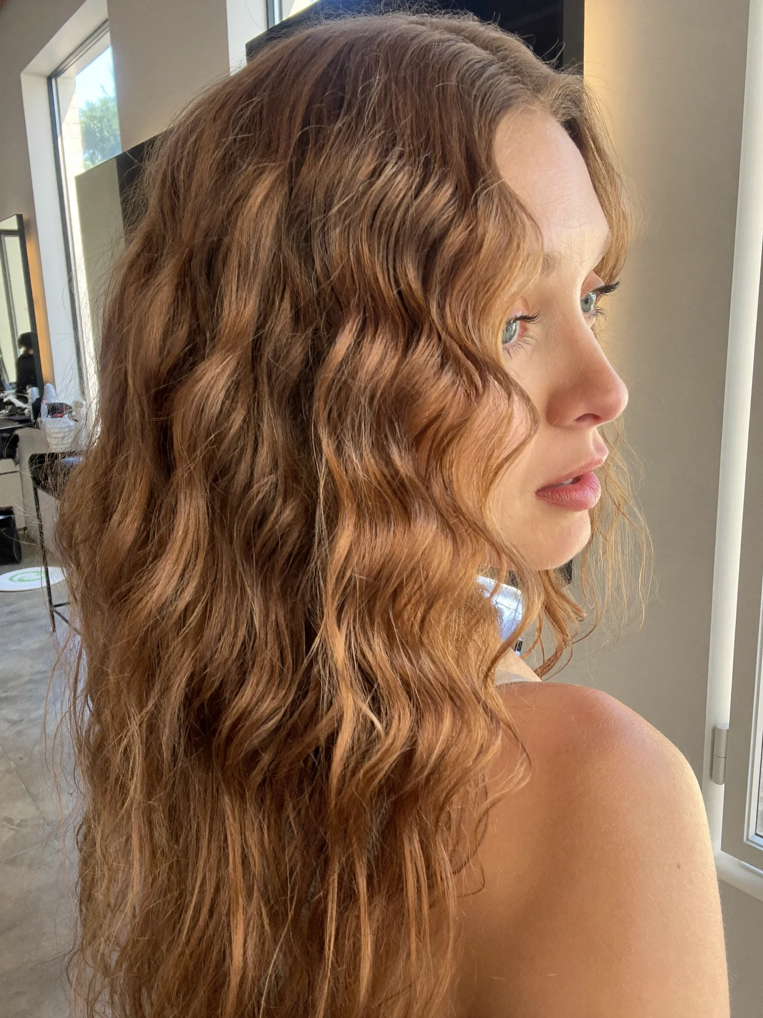 All-Over Caramel Tone with Tight S-Waves
