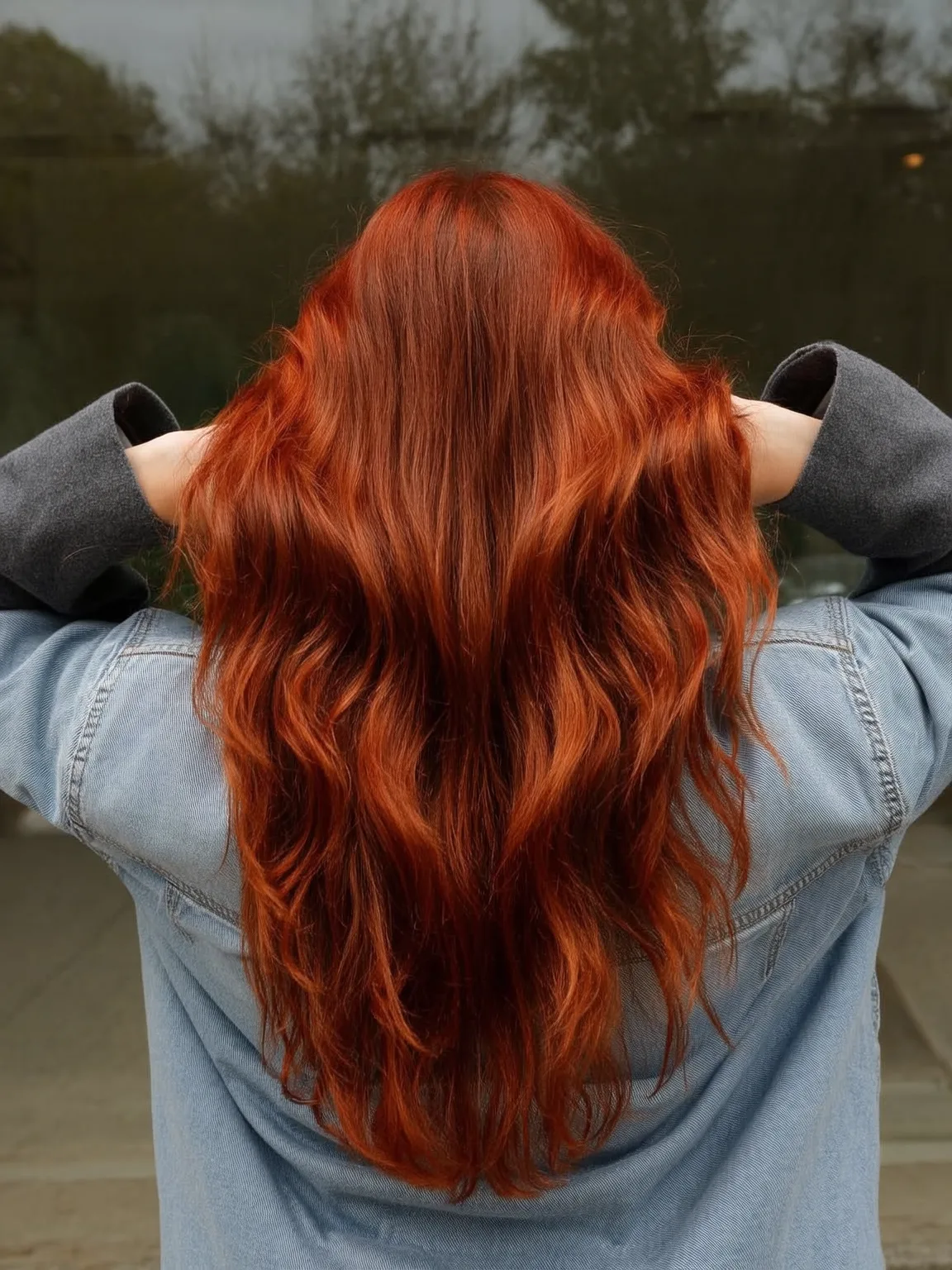 Vibrant Copper Red Wavy Layers with Medium Volume