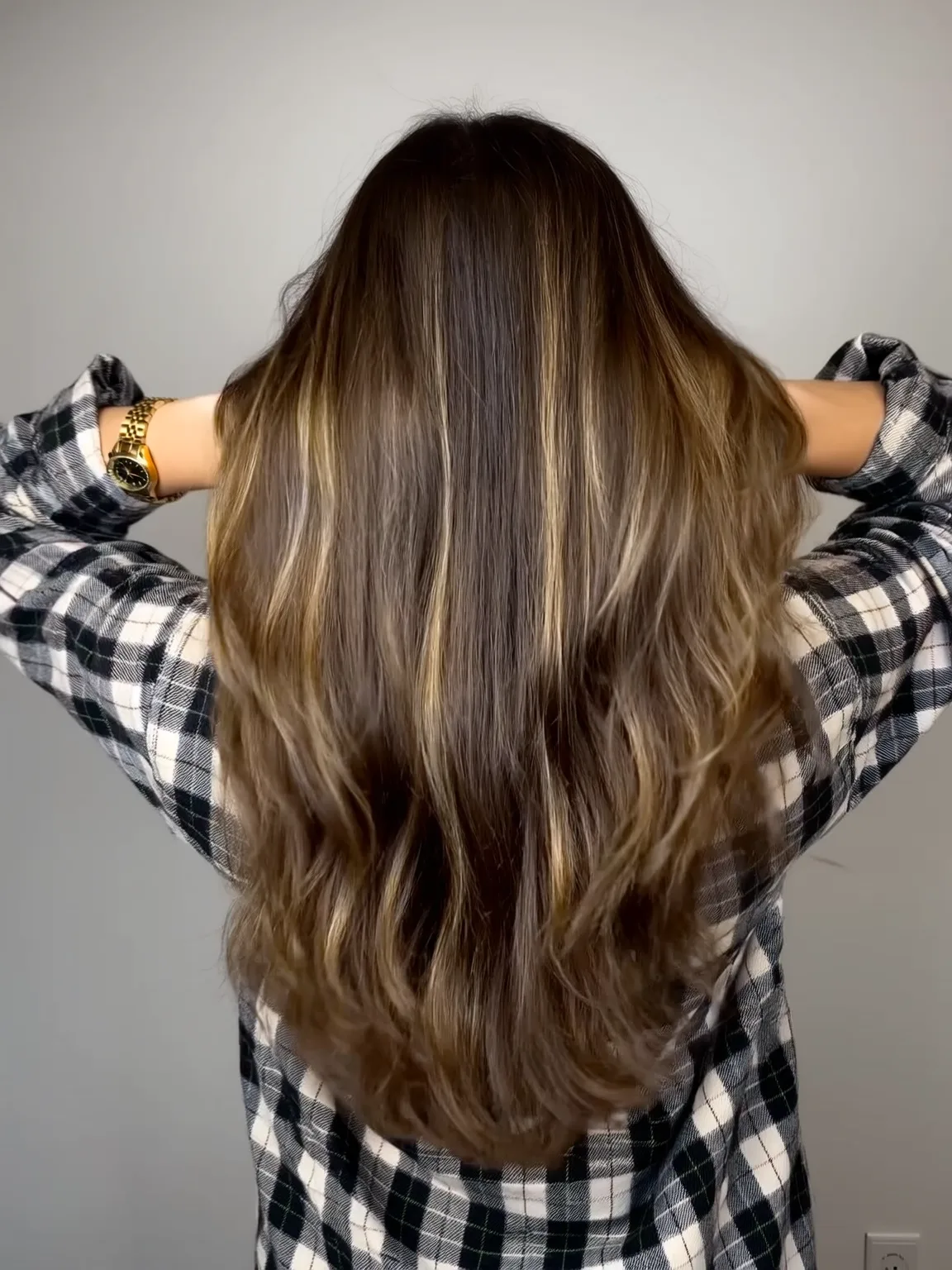 Voluminous Warm Caramel Brown with Blonde Highlights