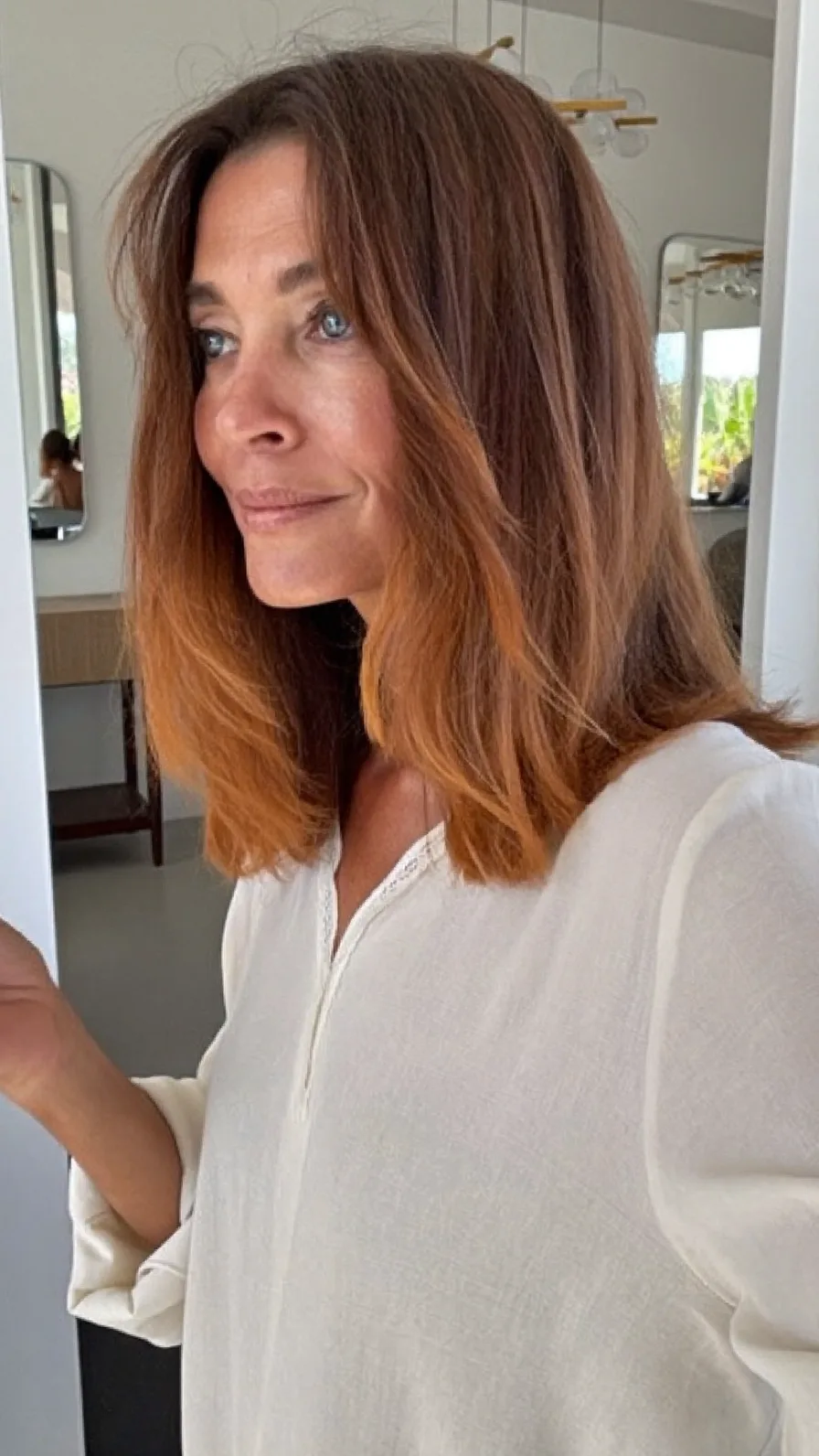 Shoulder-Length Ombre Hair with Flowing Long Layers