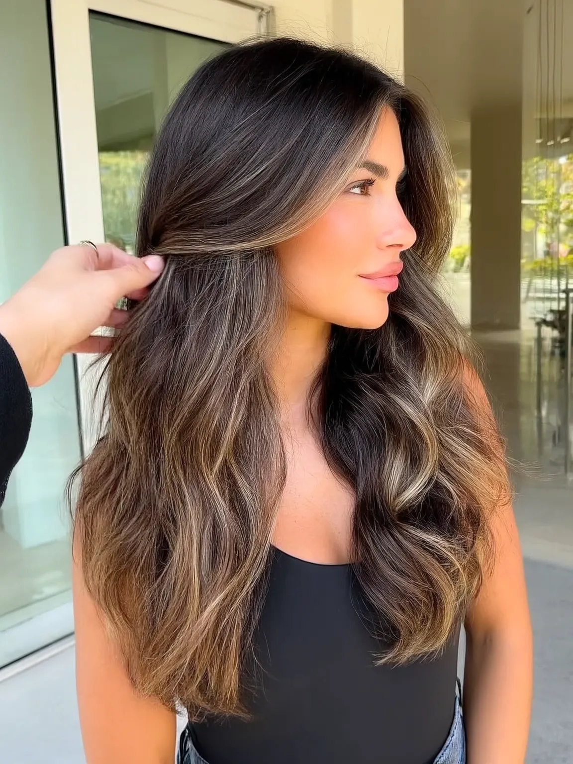 Voluminous Ash Brown Layers with Golden Highlights
