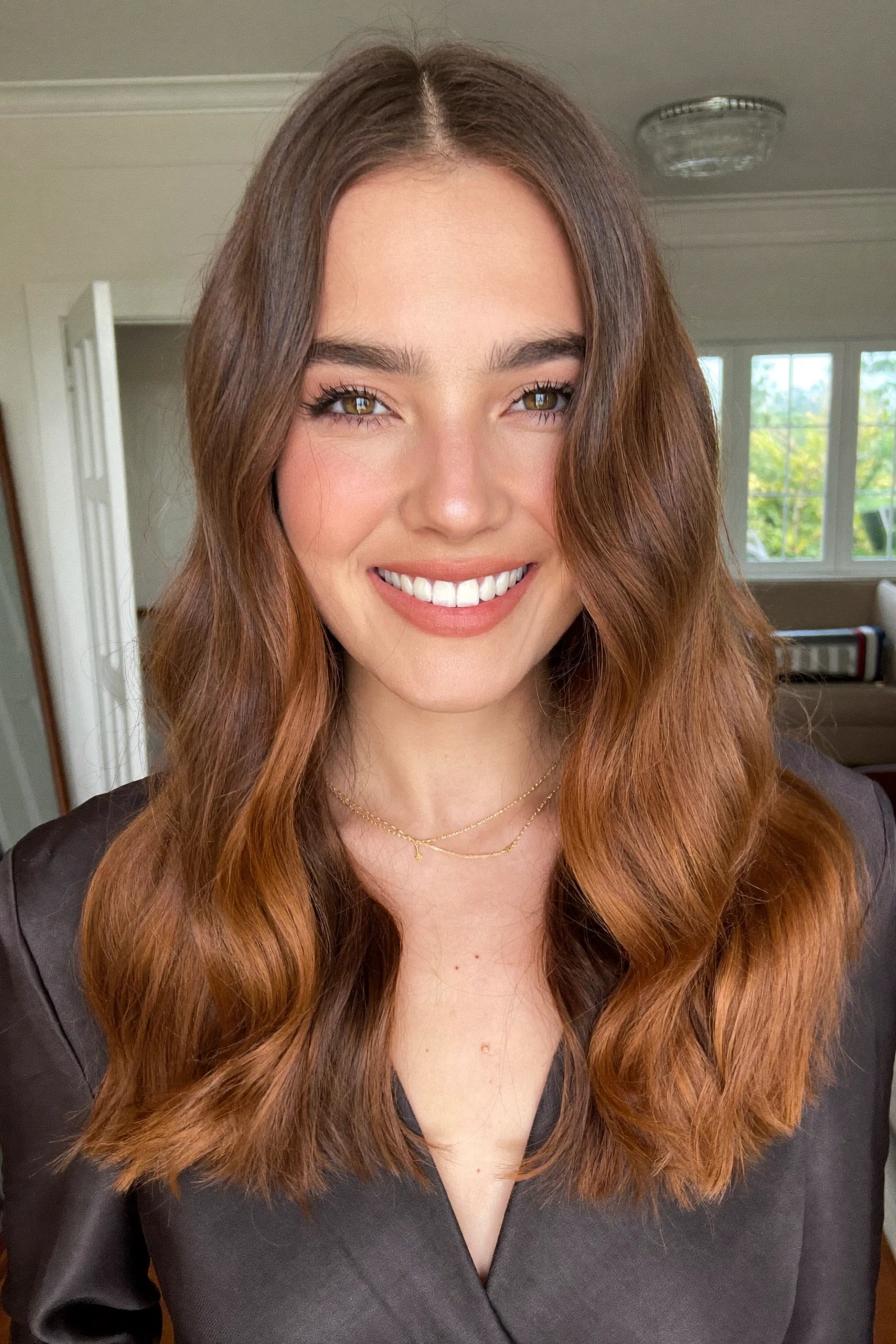 Collarbone-Length Bronde Lob with Textured Waves