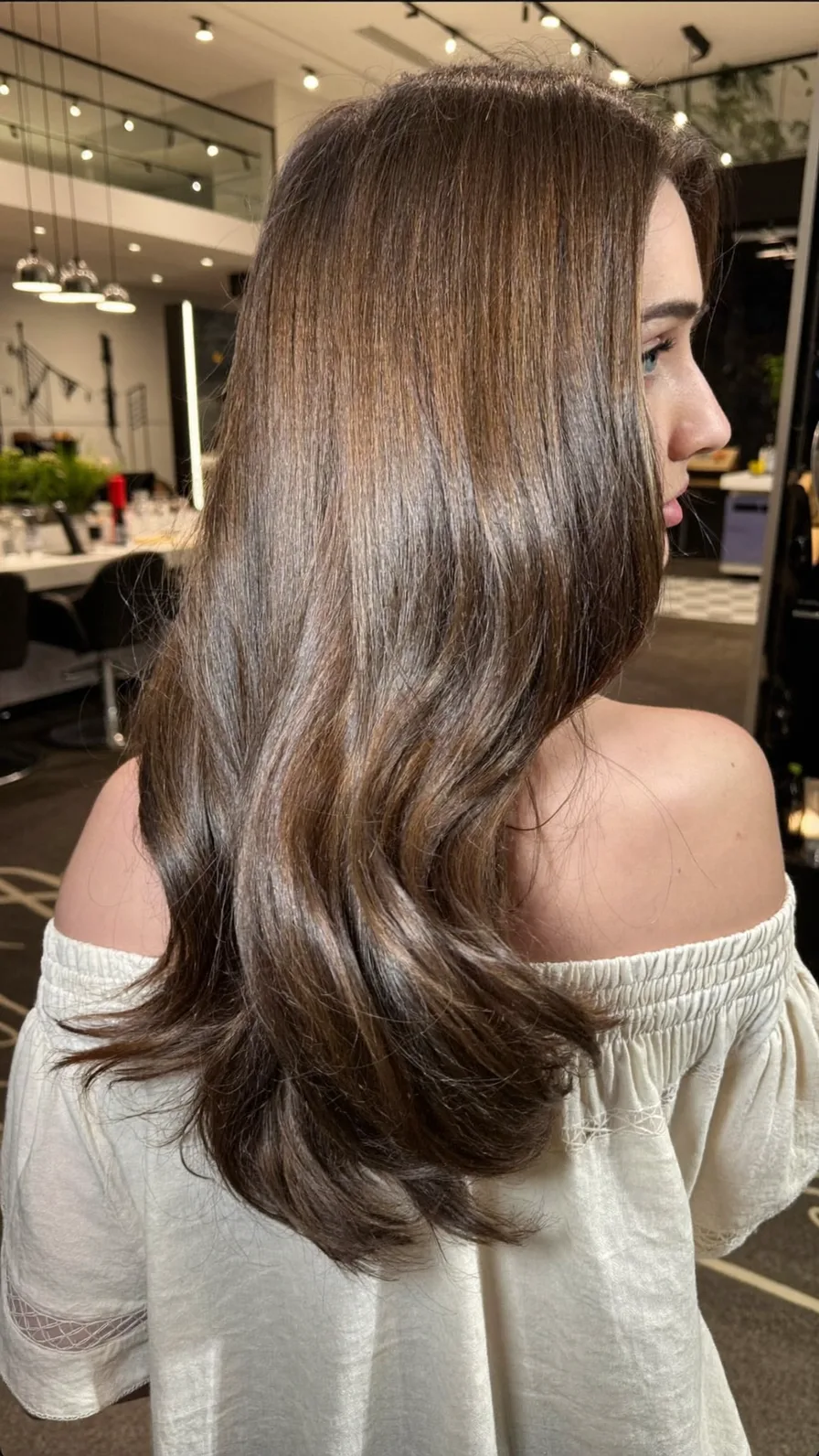 Long Medium Brown Hair with Soft Flowing Layers