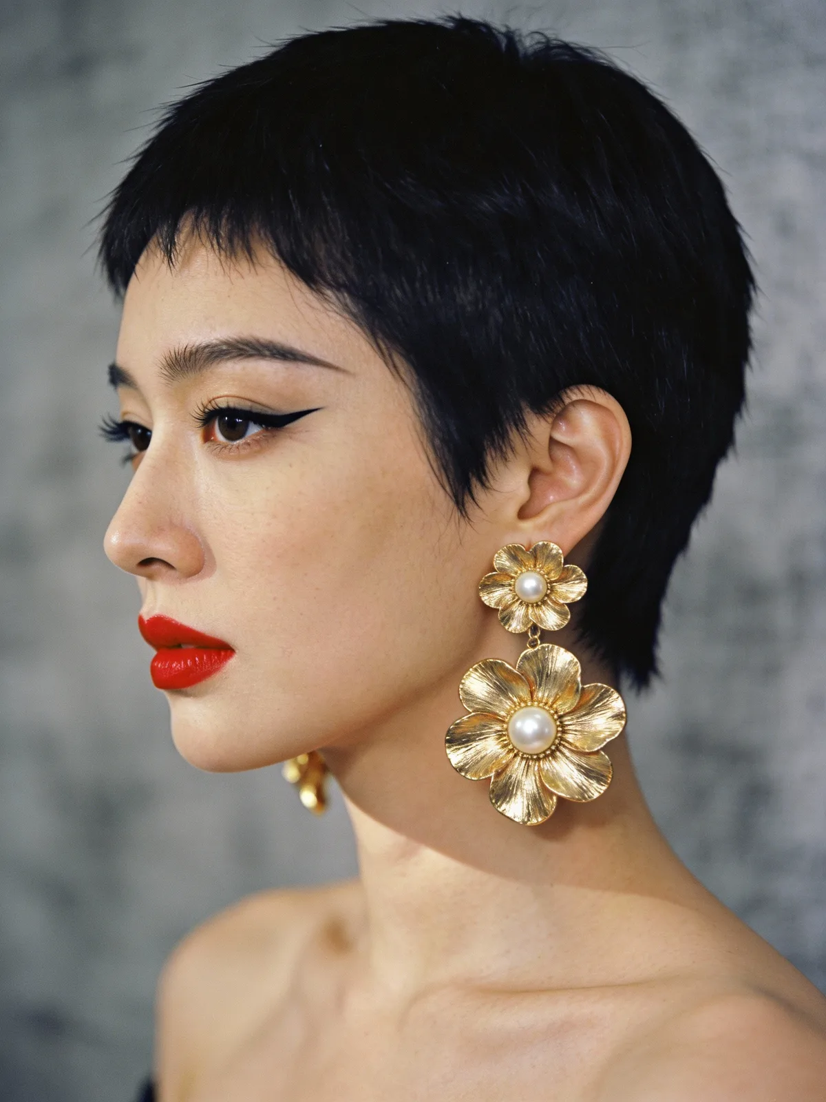 Sleek Raven Black Pixie with Flat Volume