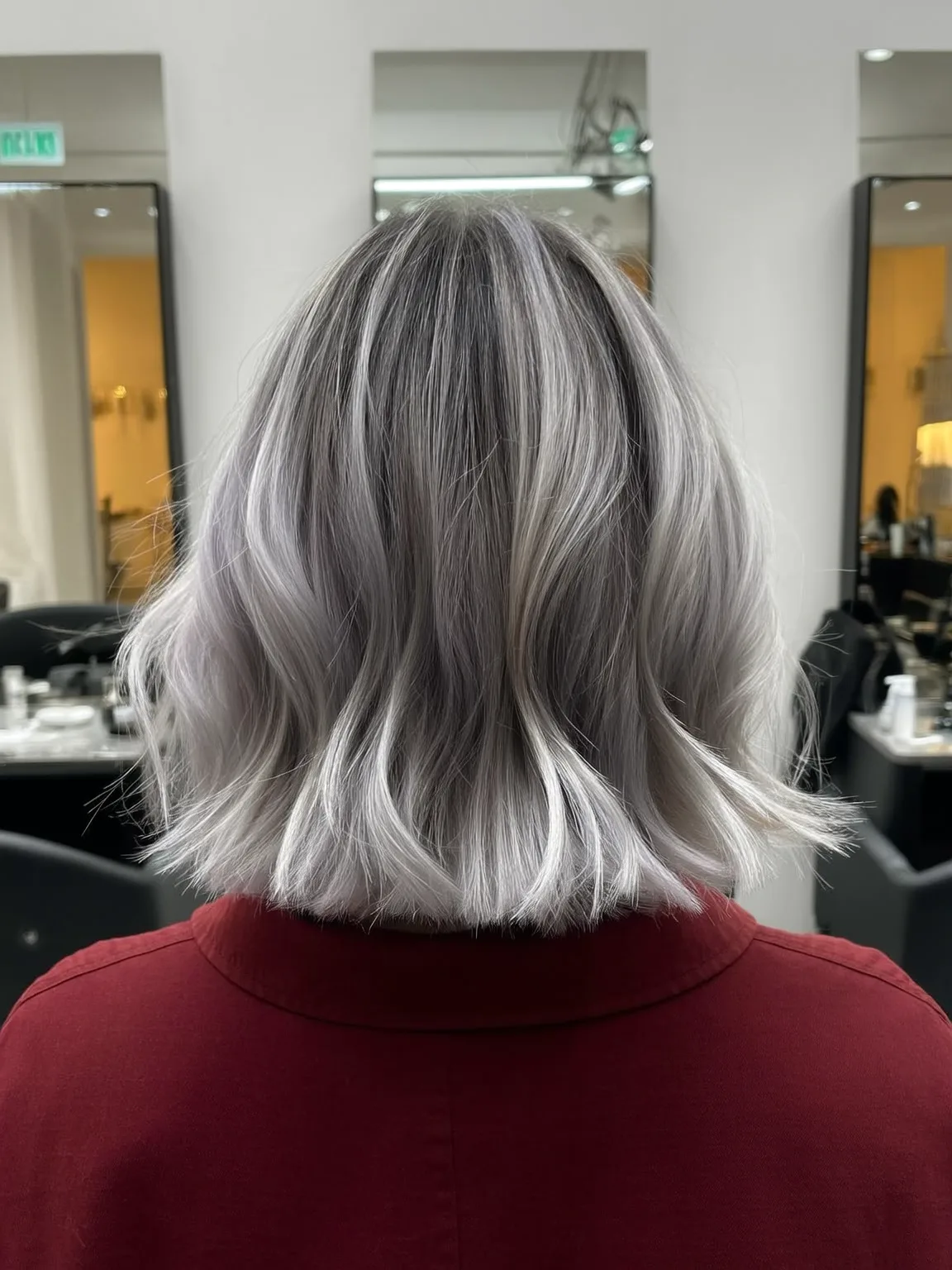 Medium-Length Wavy Silver Frost Bob with Air-Dry Versatility