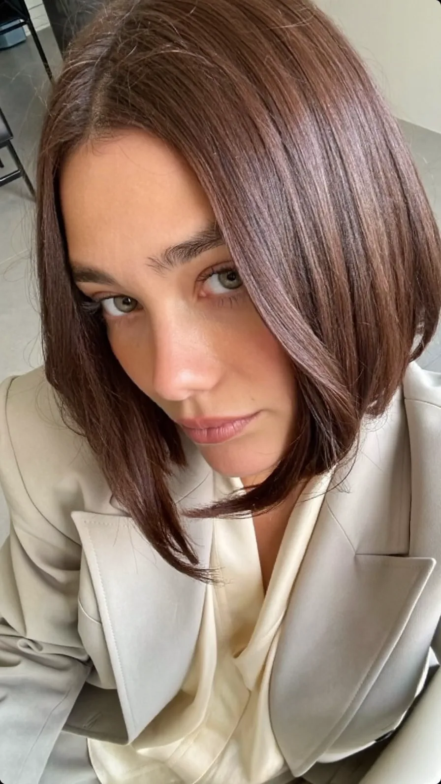 Sleek Chin-Length Blunt Bob with Center Part and Side Bangs