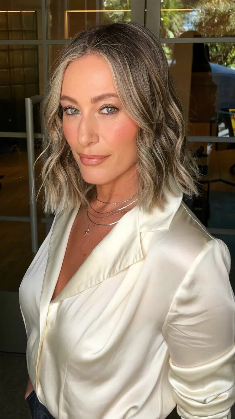 Modern Ash Blonde Shoulder-Length Lob with Soft Waves