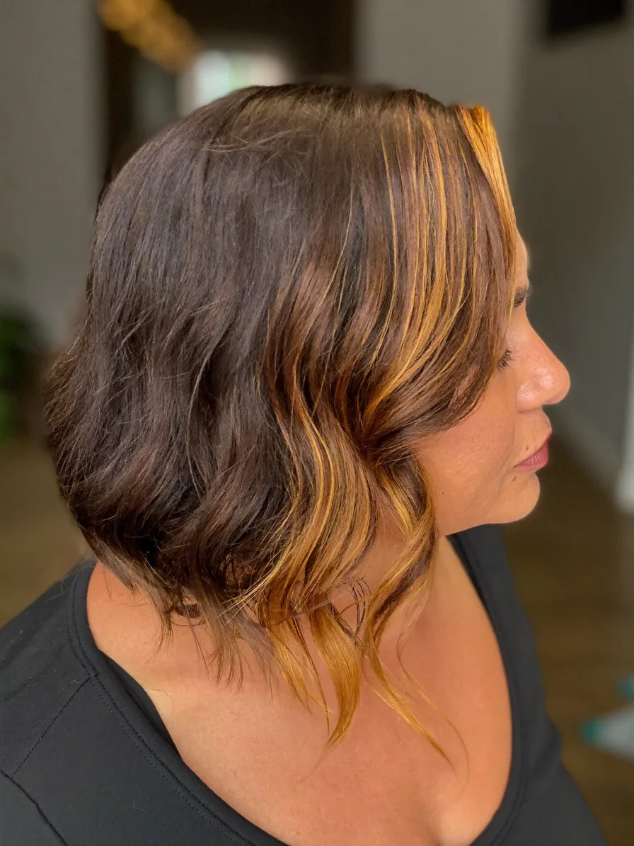 Warm Honey Blonde Highlighted Chin-Length Wavy Bob