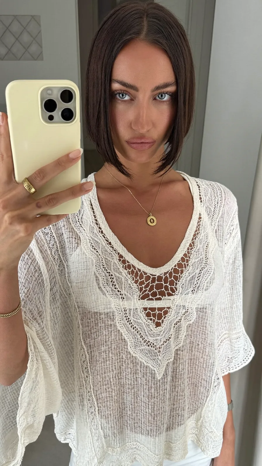 Sleek Chin-Length Center-Parted Blunt Bob Hairstyle