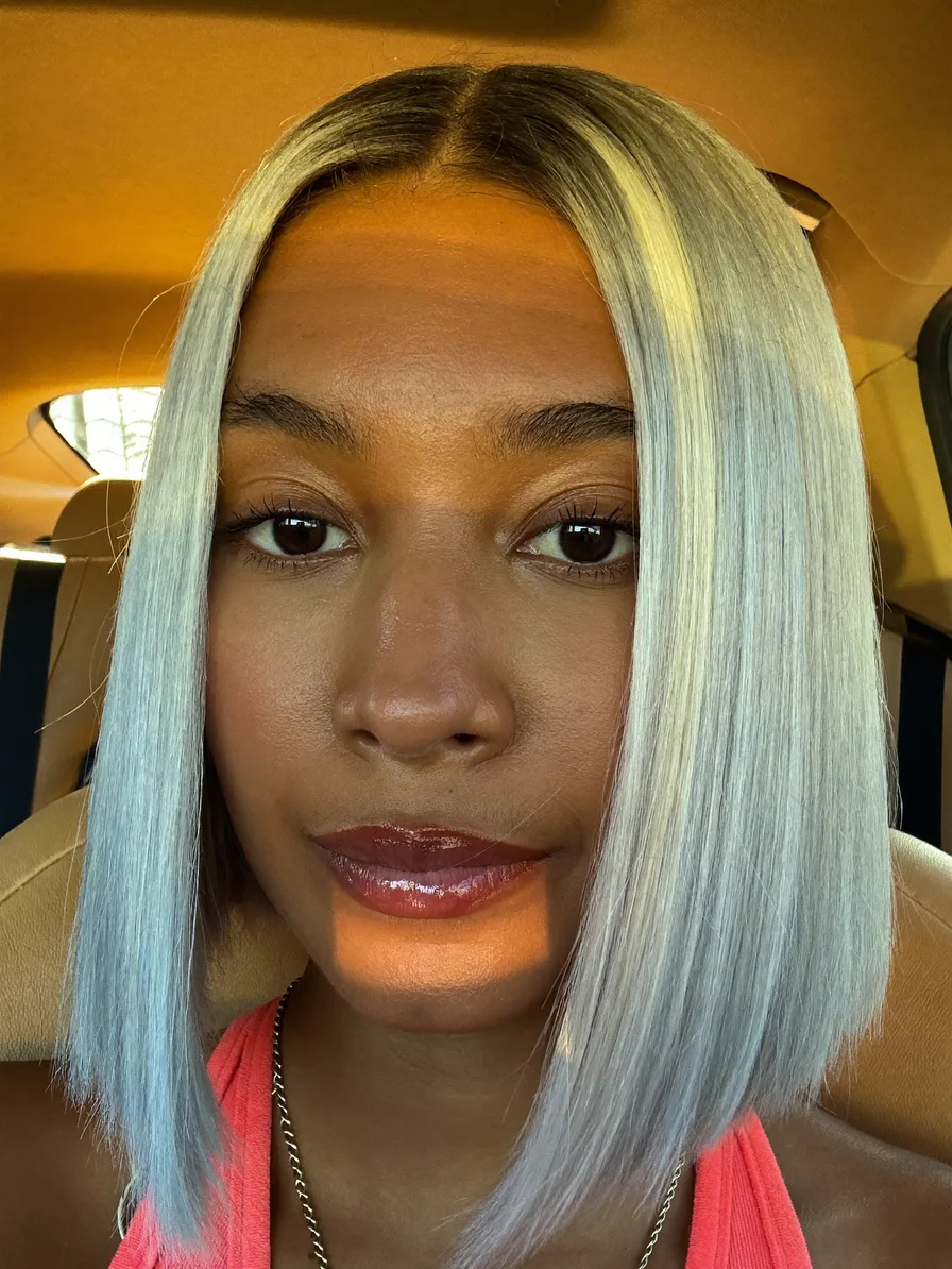 Chic Platinum Blonde Center-Parted Chin-Length Bob