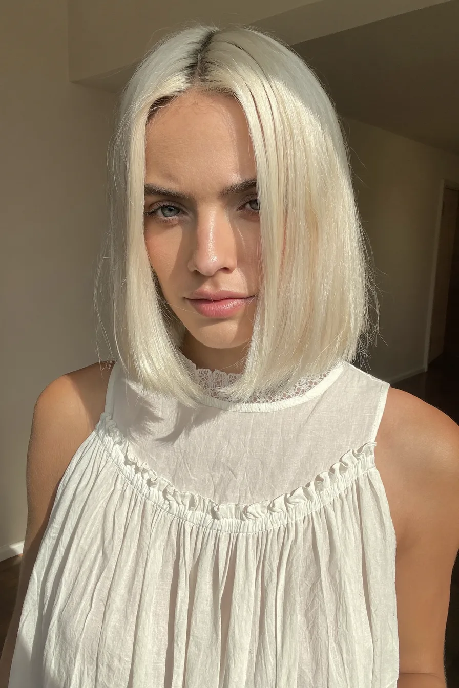 Sleek Chin-Length Platinum Blonde Blunt Bob Hairstyle
