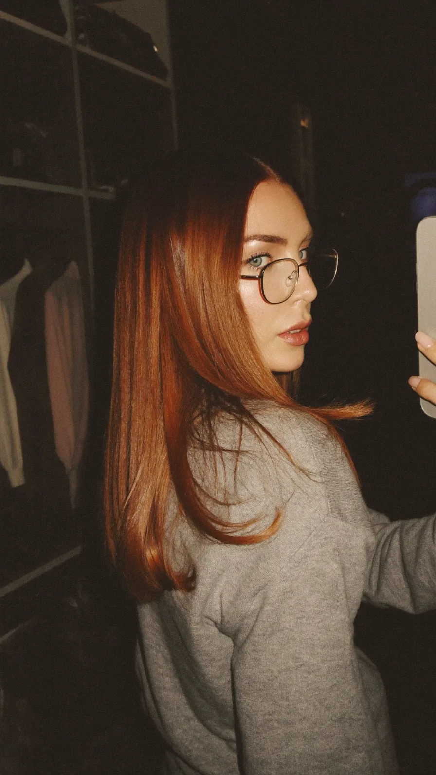 Sleek Medium Copper Red Hair with Rounded Blunt Ends