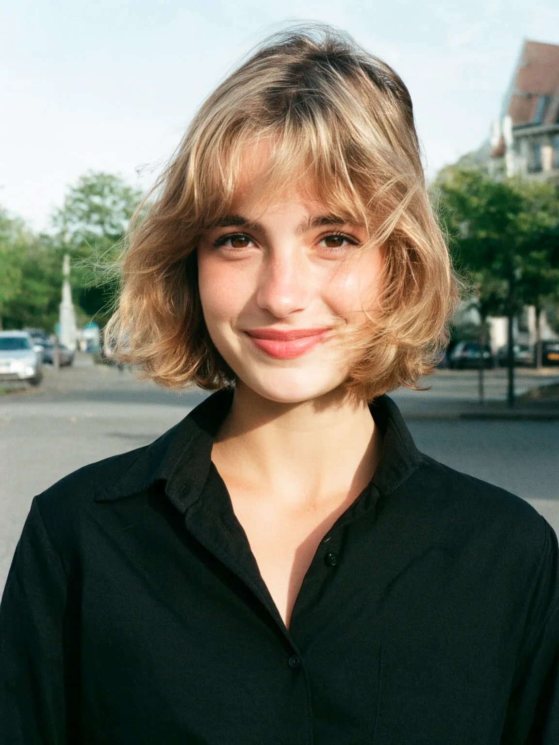 sandy blonde bob