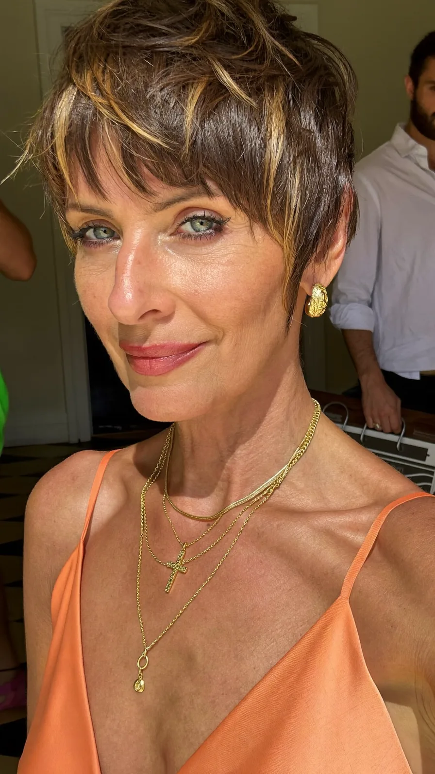 Modern Textured Pixie Cut with Side-Swept Highlighted Bangs