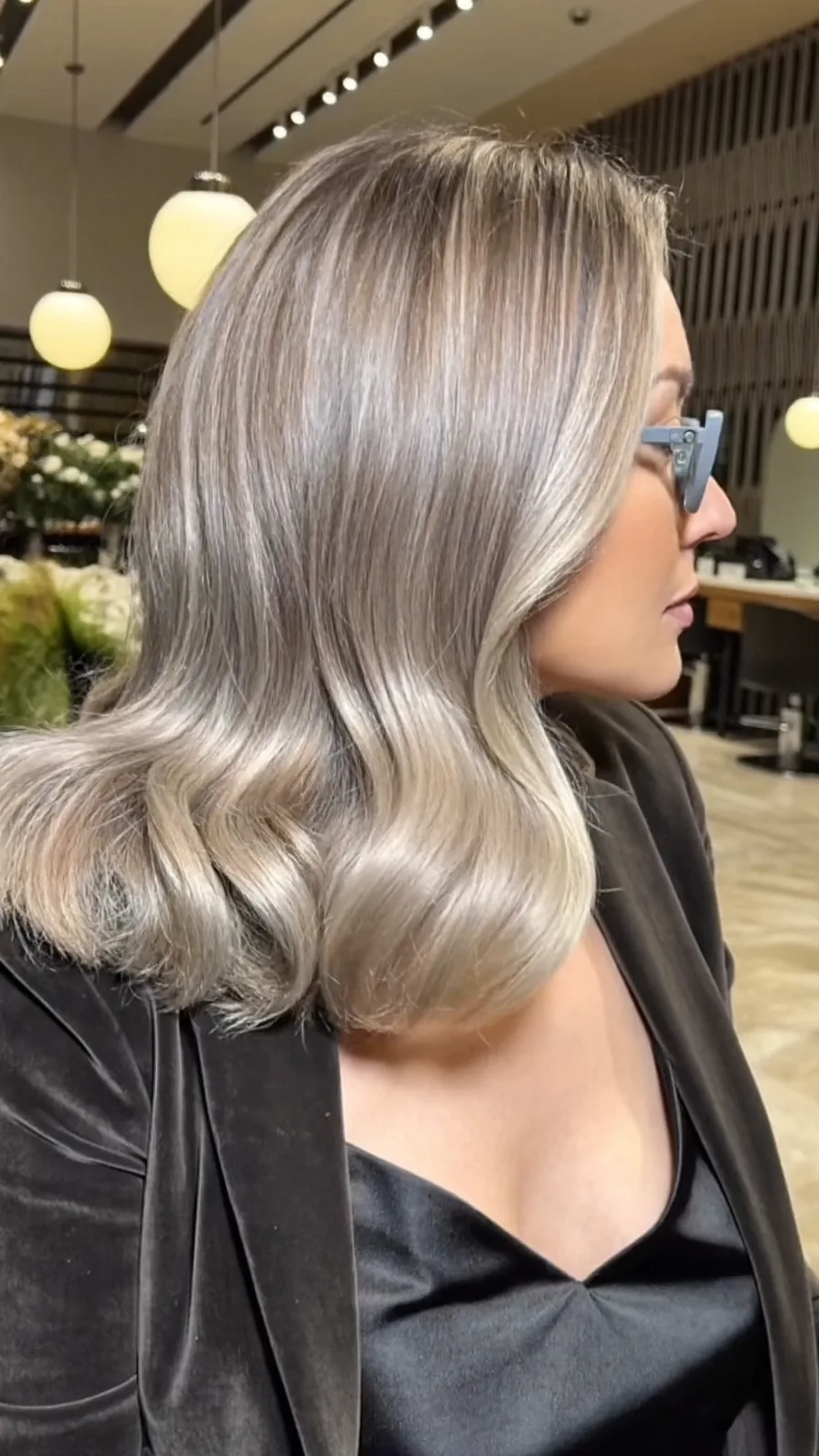 Modern Ash Blonde Shoulder-Length Lob with Babylight Highlights