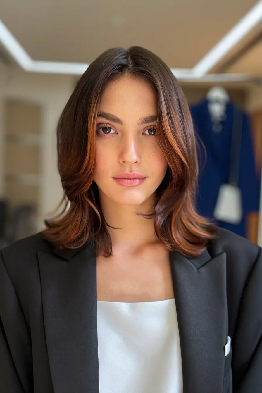 Shoulder-Length Long Layered Hair with Feathered Ends and Balayage Highlights