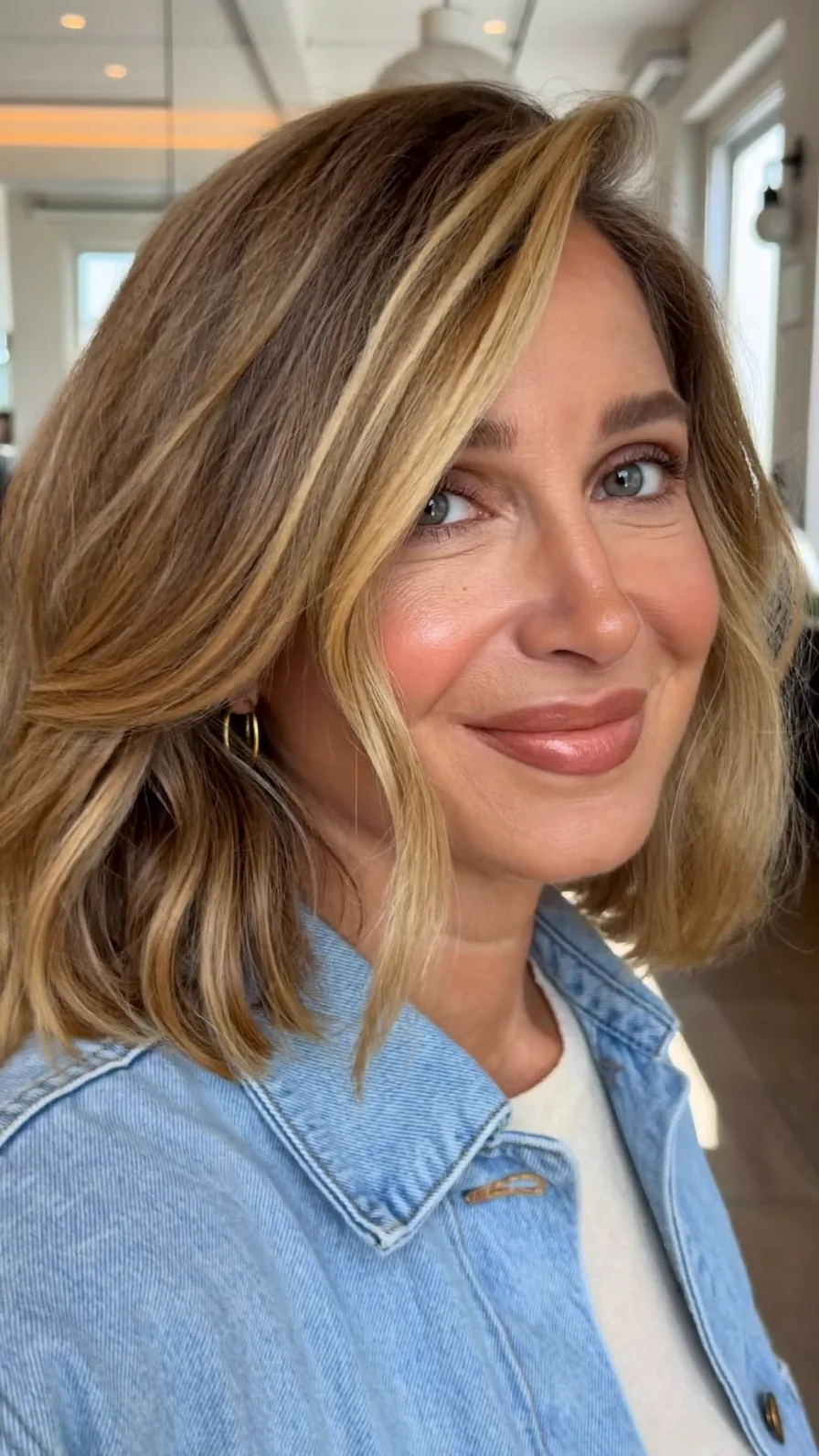 Soft Shoulder-Length Honey Blonde Balayage with Flowing Layers