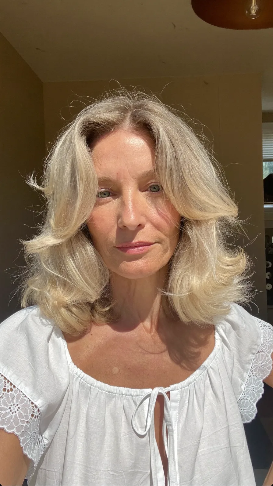 Classic Voluminous Shoulder-Length Long Layered Hairstyle